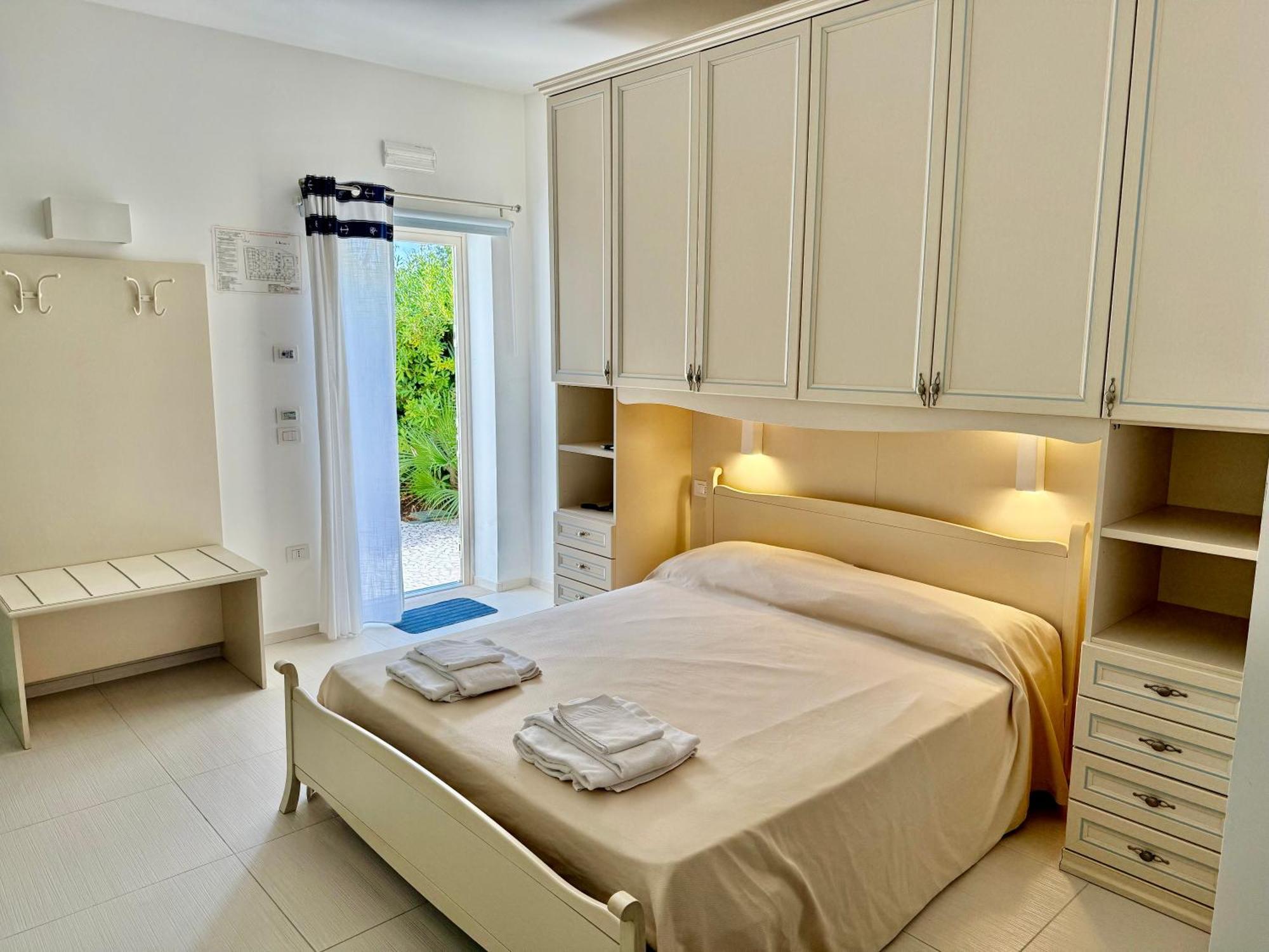Baia Sangiorgio Hotel & Beach Club Bari Kültér fotó